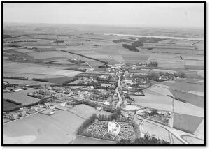 Løvel set fra vest. Foto: Danmark set fra luften 1946